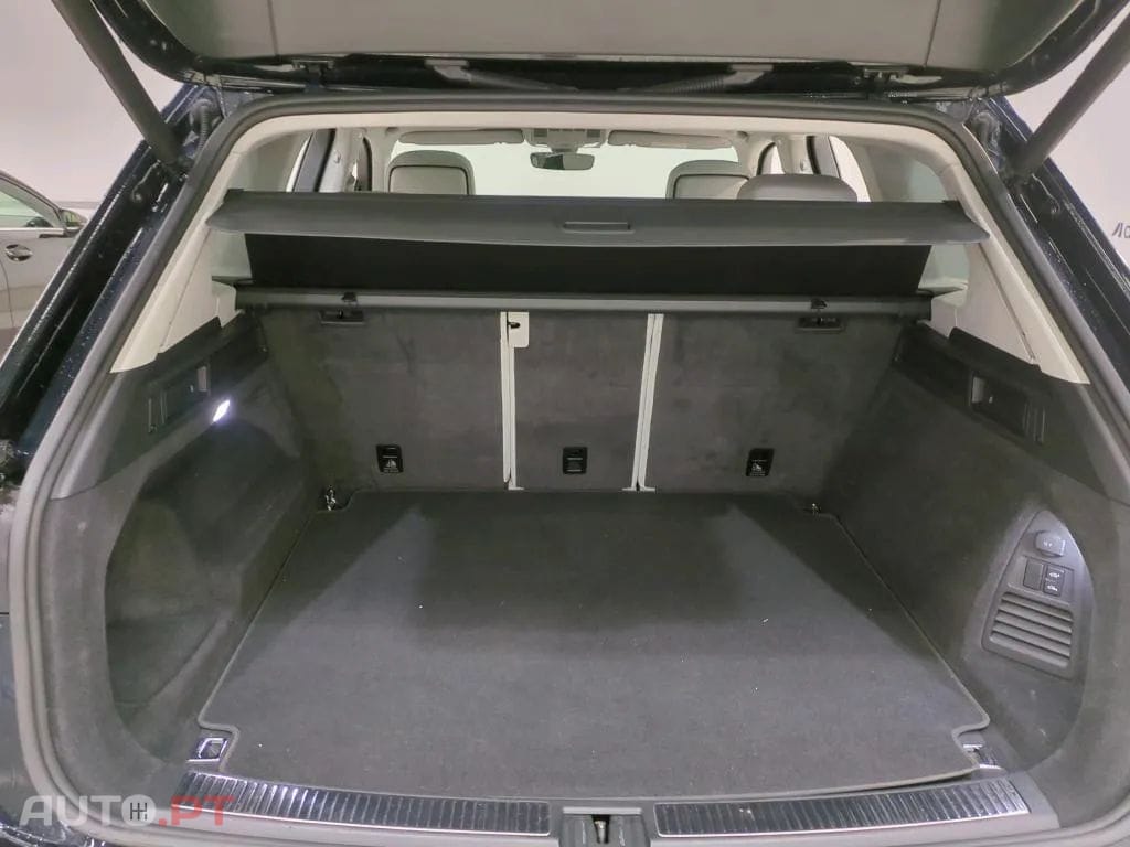 Volkswagen Touareg 3.0 TDI V6 Elegance Plus