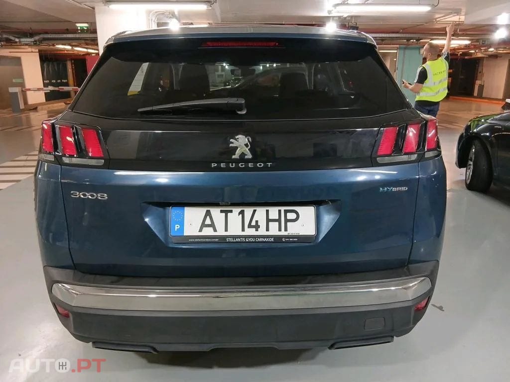 Peugeot 3008 1.6 Hybrid Allure e-EAT8