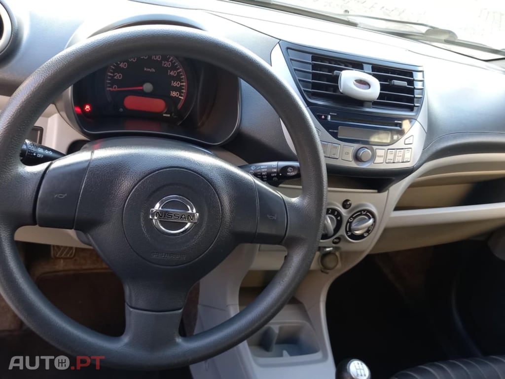 Nissan Pixo 1.0 A/C 5portas