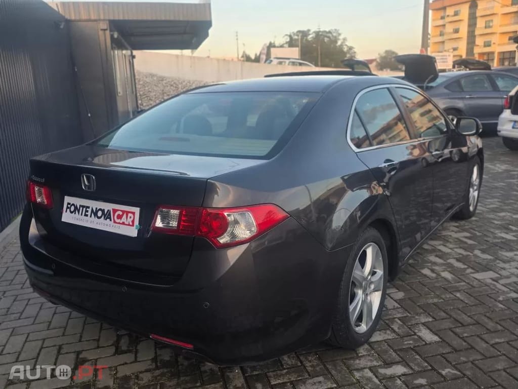 Honda Accord 2.2 i-DTEC Executive Advance E.Limitada