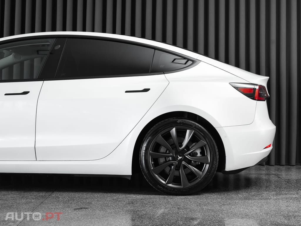 Tesla Model 3 Long Range AWD Dual Motor