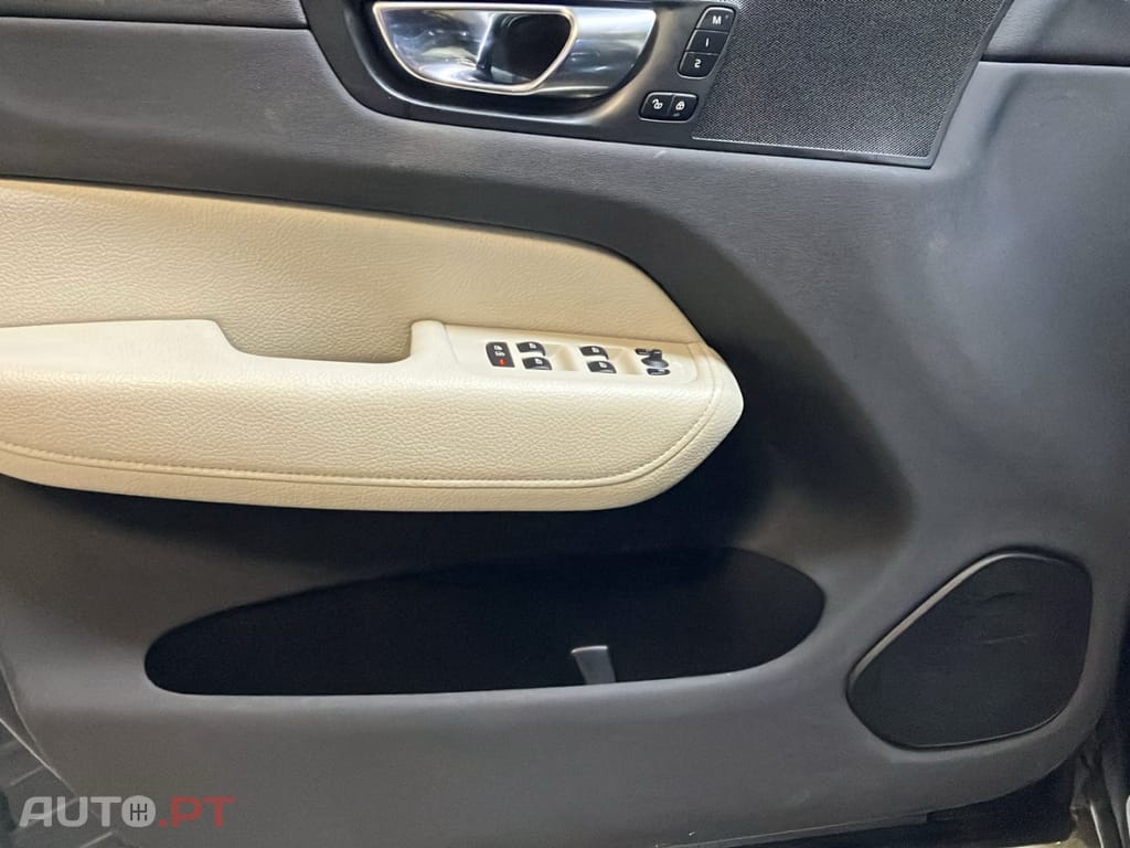 Volvo XC60 2.0 T8 PHEV Inscription AWD