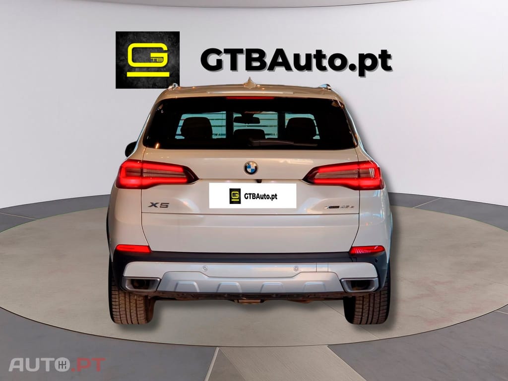 BMW X5 I.V.A DEDUTIVEL xDrive45e 