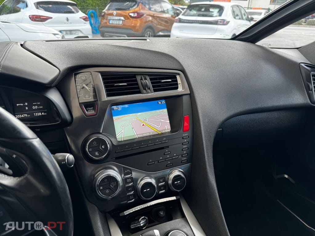 Citroen DS5 2.0 HDi Hybrid4 So Chic CMP6