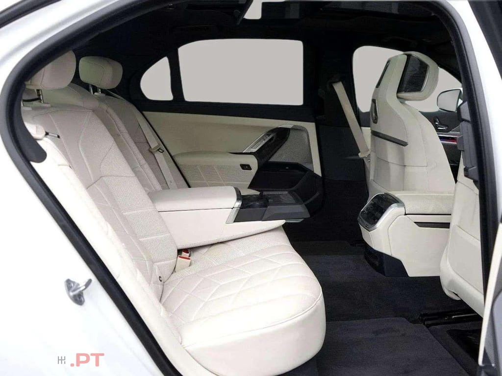 BMW i7 xDrive 60 I.V.A DEDUTÍVEL 