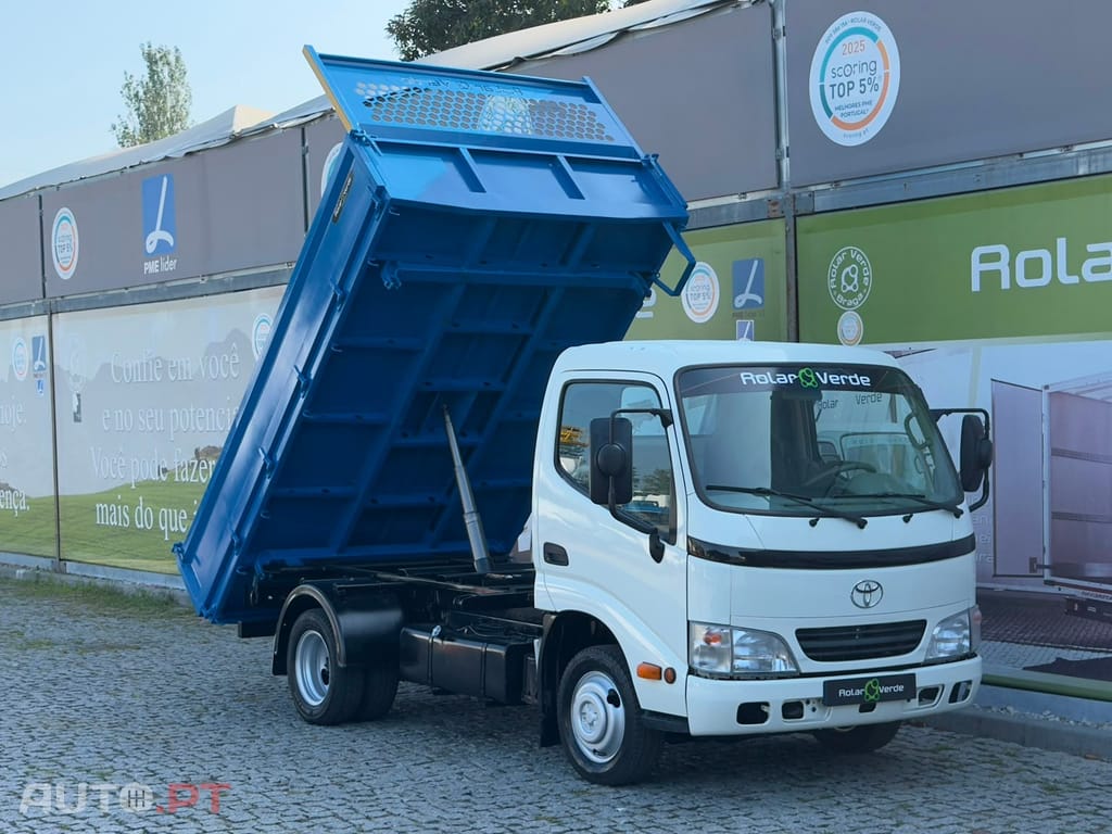Toyota Dyna 3.0 D4D BASCULA