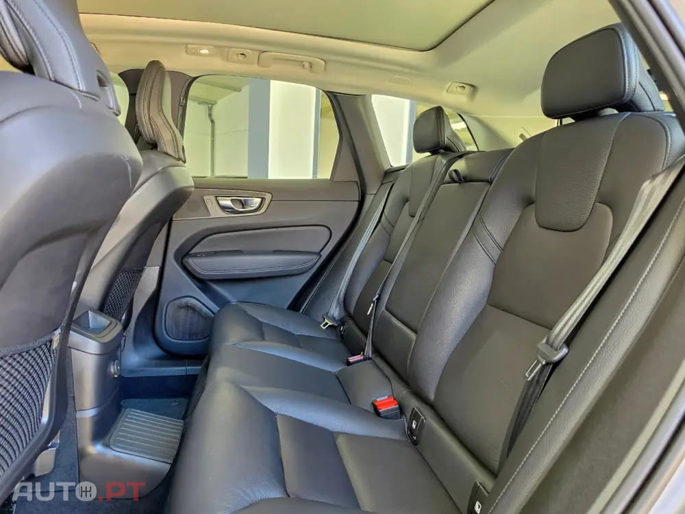 Volvo XC60 2.0 T6 PHEV Inscription AWD