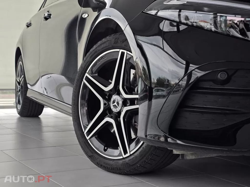 Mercedes-Benz A 250 AMG Line