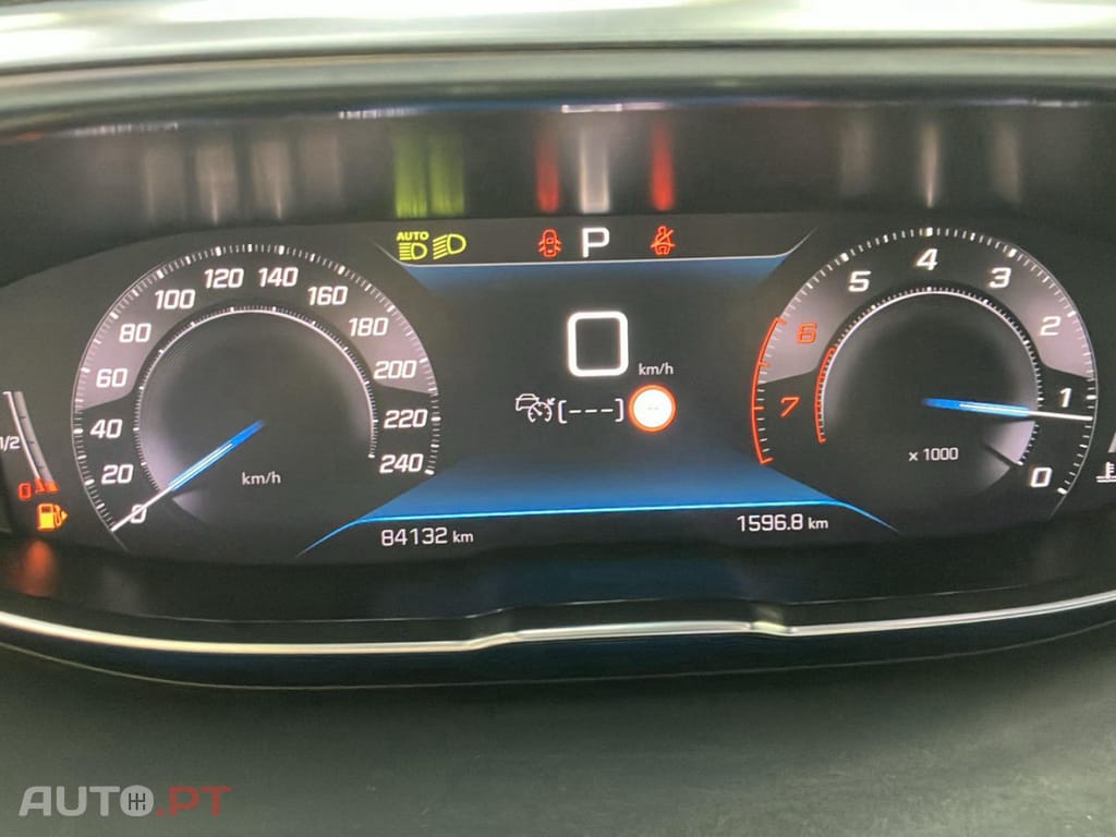 Peugeot 3008 1.2 PureTech Allure EAT8