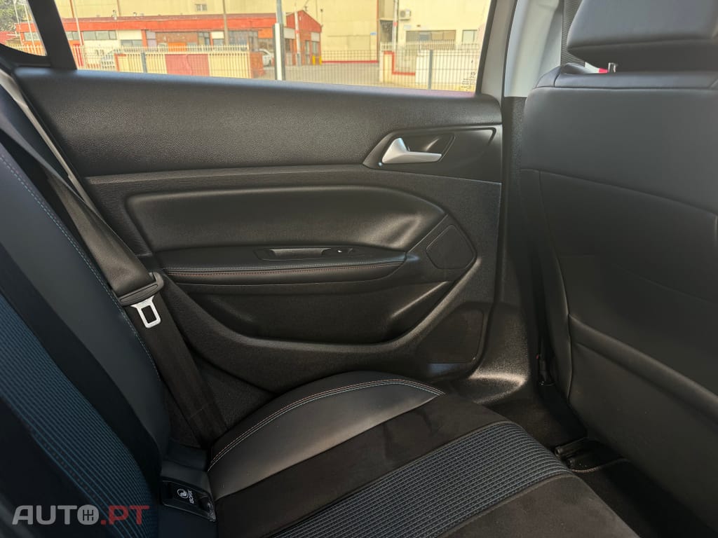 Peugeot 308 PureTech 130 GPF Stop & Start Tech Edition