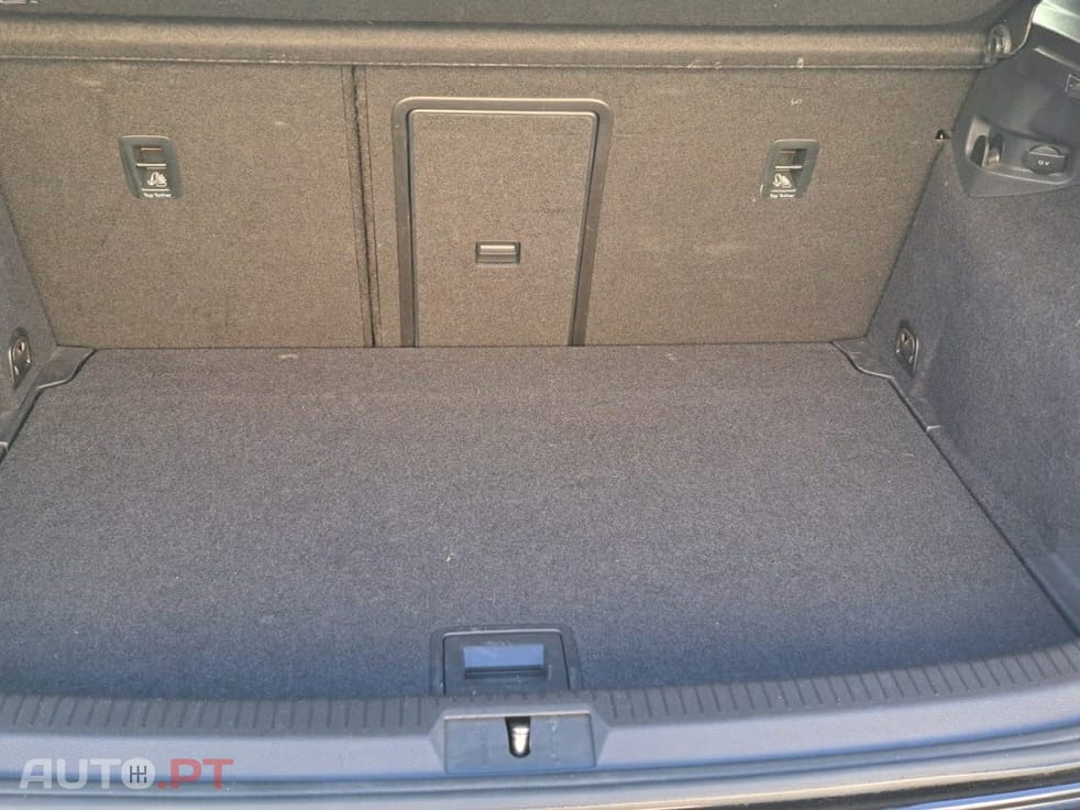 Volkswagen Golf 1.6 TDi Confortline