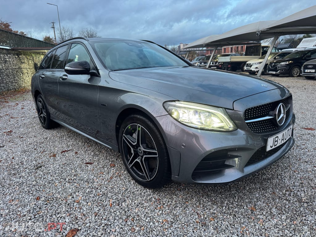Mercedes-Benz C 300 de AMG Line
