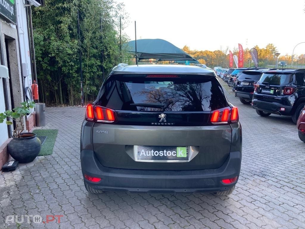 Peugeot 5008 1.5 BlueHDi Allure