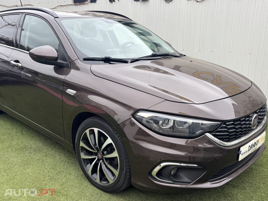 Fiat Tipo 1.6 M-Jet Lounge J17 DCT