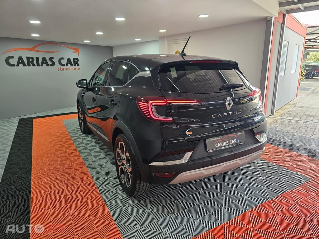 Renault Captur 1.6 E-Tech Full Hybrid Evolution
