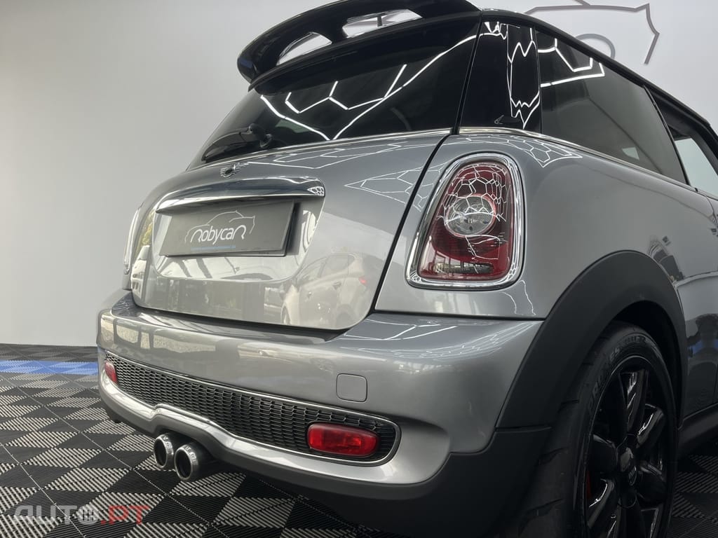MINI Cooper Cooper S