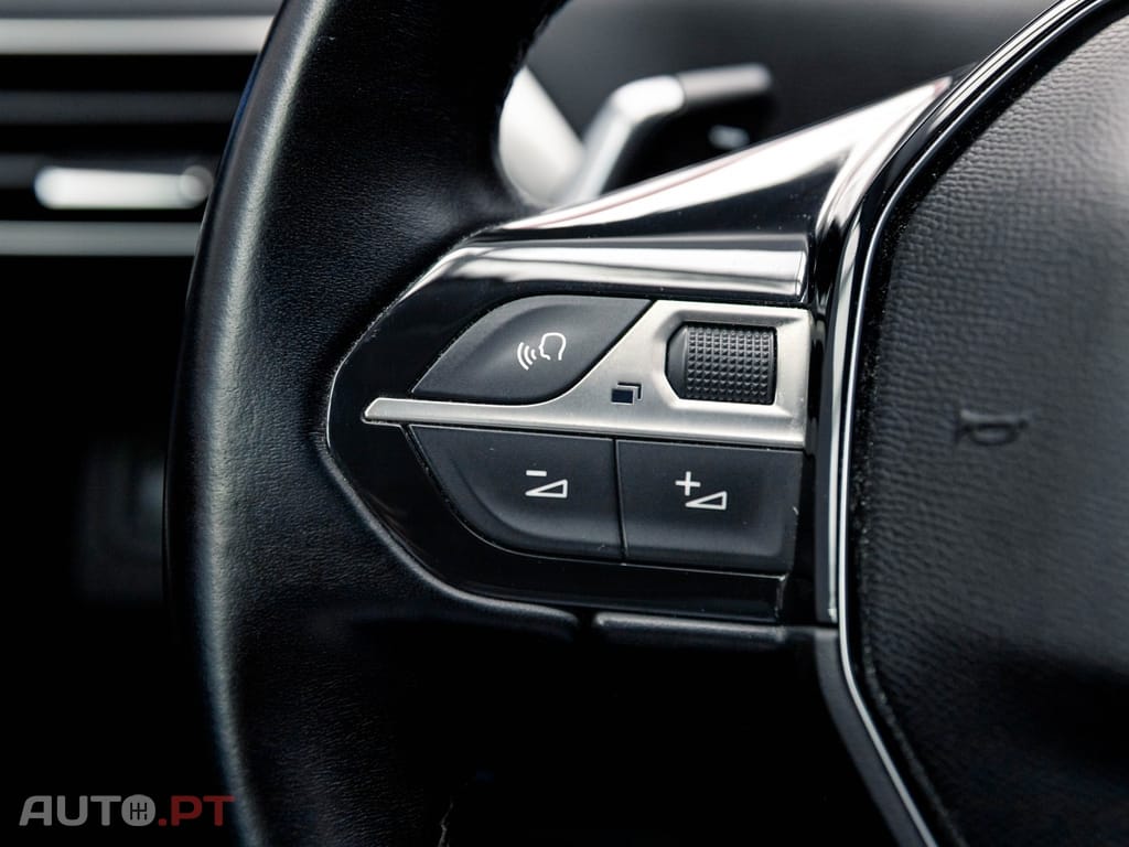 Peugeot 5008 1.5 BlueHDi Allure EAT8