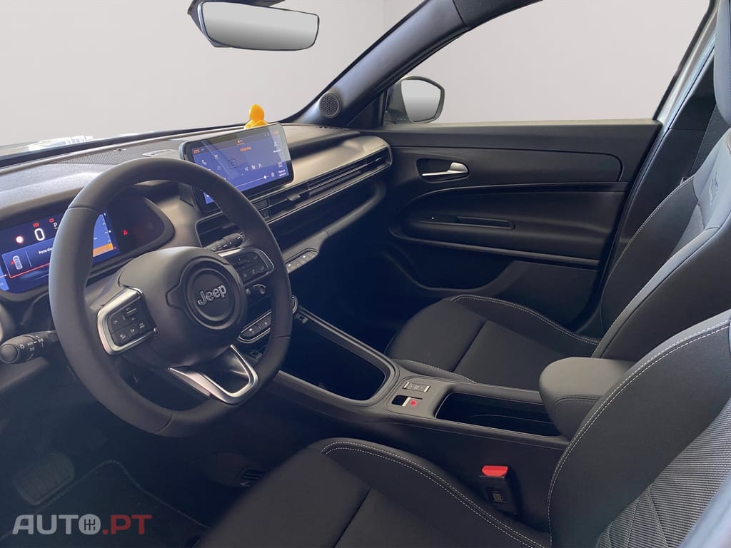 Jeep Avenger 1.2 e-Hybrid Black Edition DCT
