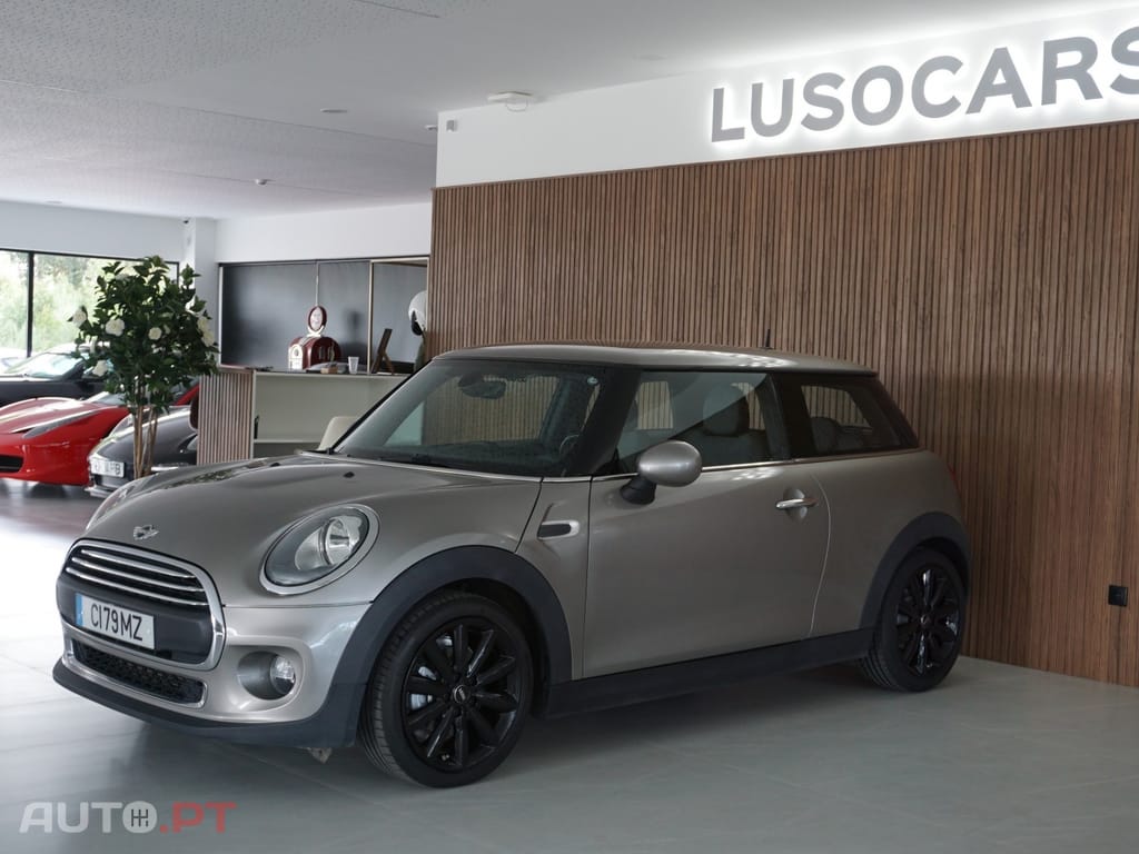 MINI Cooper One Blackyard