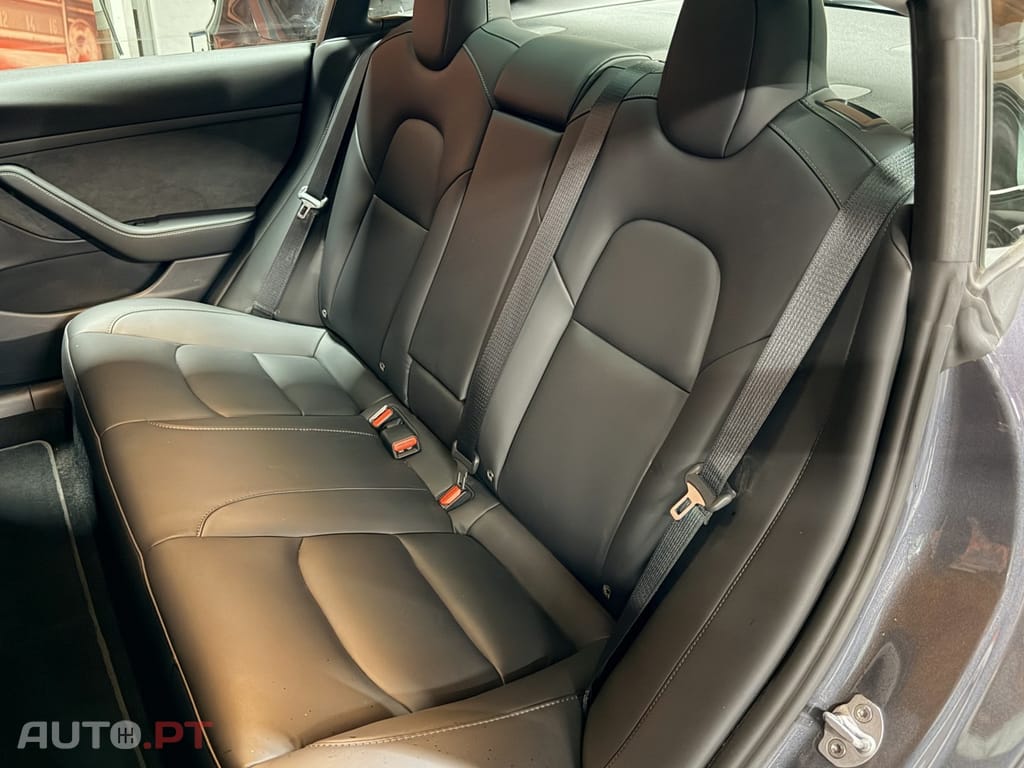 Tesla Model 3 Long Range Tração Integral Premium