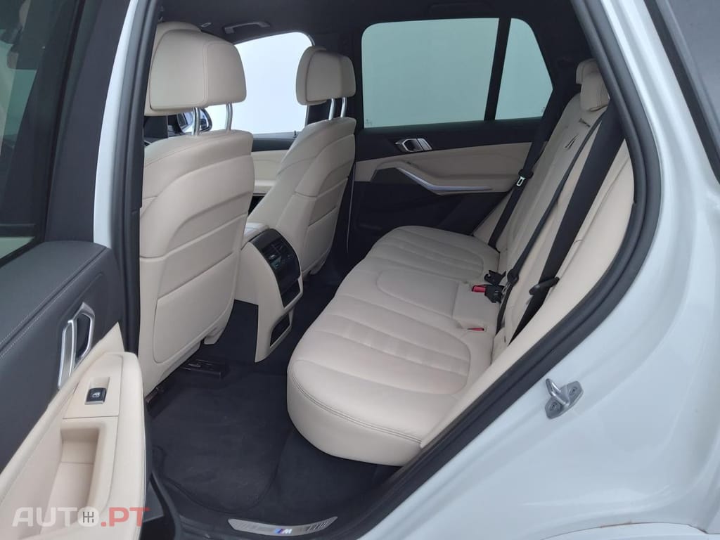 BMW X5 45 e xDrive Pack M