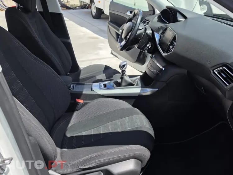 Peugeot 308 SW 1.6 BlueHDi Style