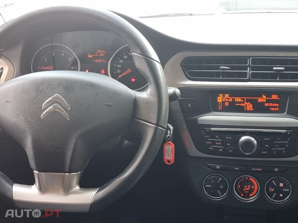 Citroen C-Elysée 1.2 VTi Exclusive
