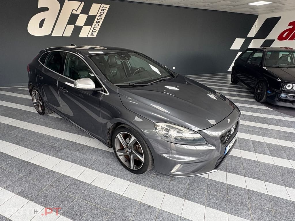 Volvo V40 1.6 D2 R-Design