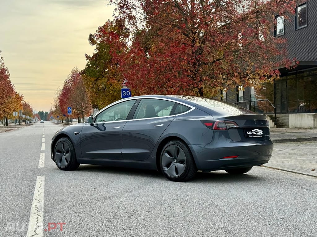 Tesla Model 3 Long-Range Dual Motor AWD