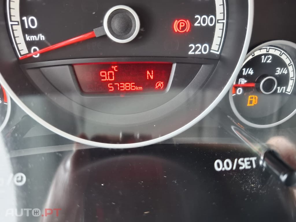 Volkswagen Up! 1.0 Move Caixa Automática