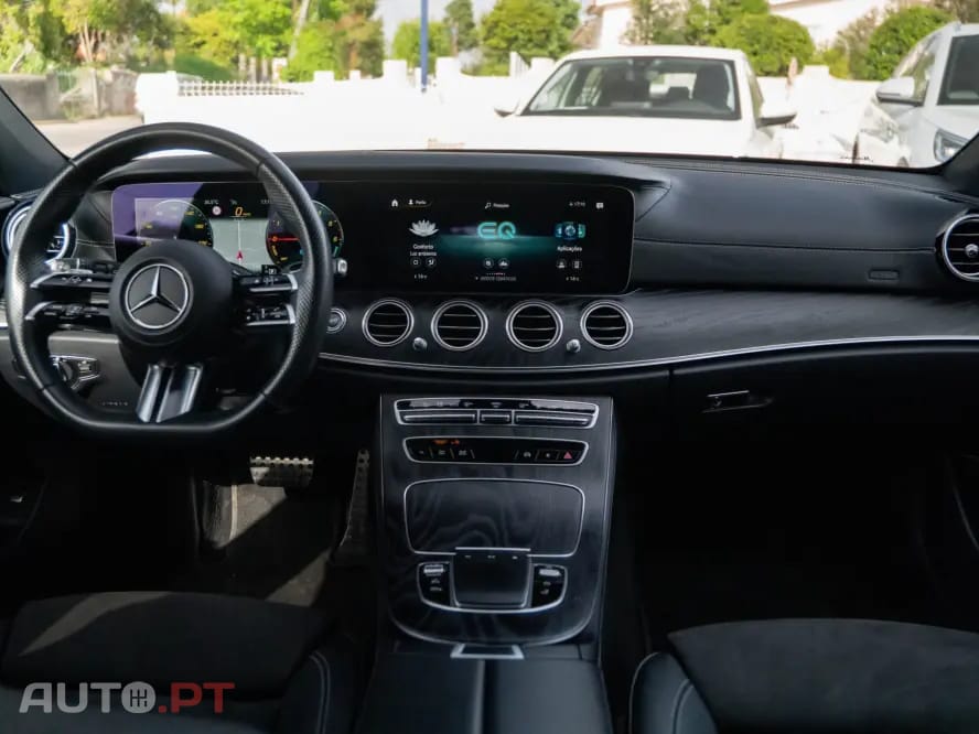 Mercedes-Benz E 300 de 4Matic 9G-TRONIC AMG Line