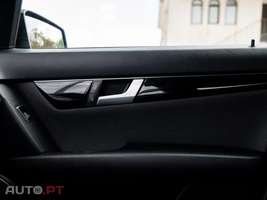 Mercedes-Benz C 220 CDi Classic BlueEfficiency