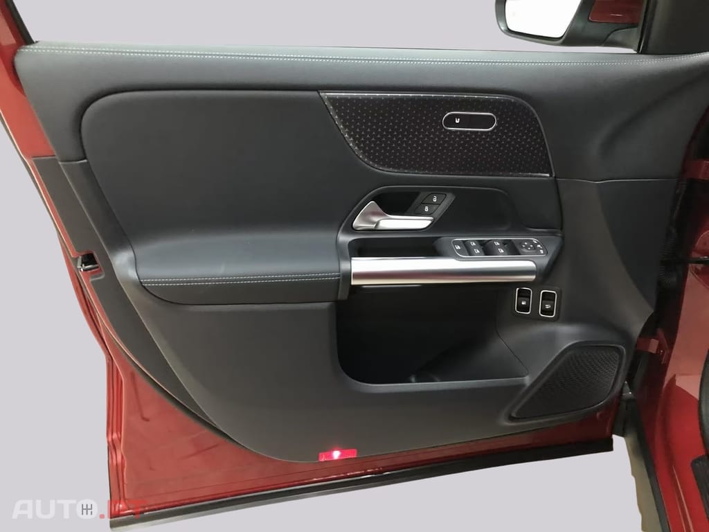 Mercedes-Benz GLA 250 I.V.A DEDUTIVEL e