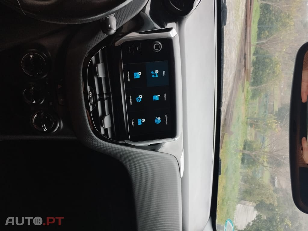 Peugeot 2008 1.2 puretech style