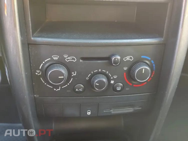 Peugeot 207 SW 1.4 VTi Sportium