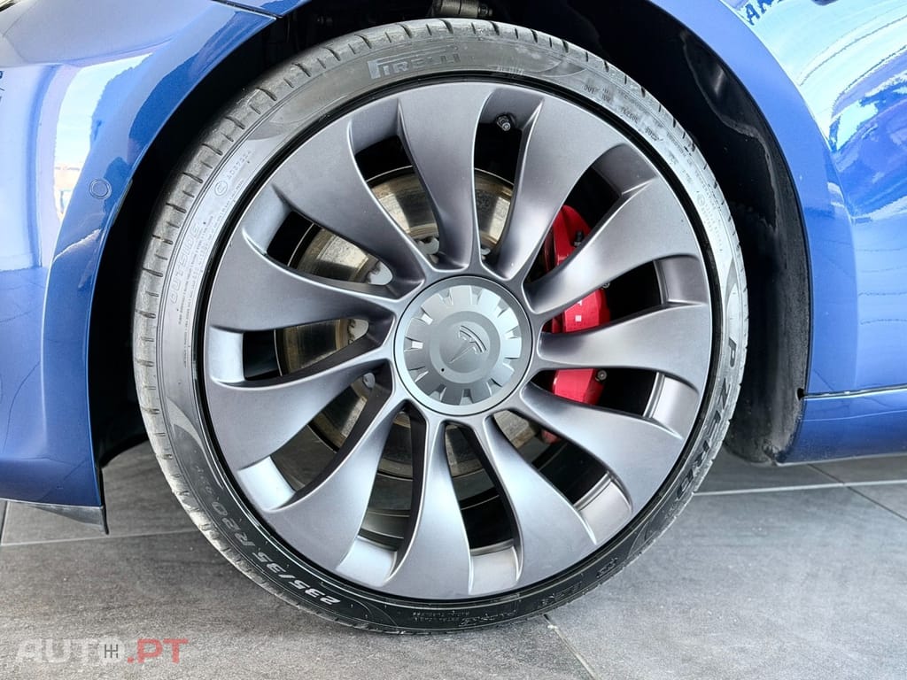 Tesla Model 3 Performance Tração Integral