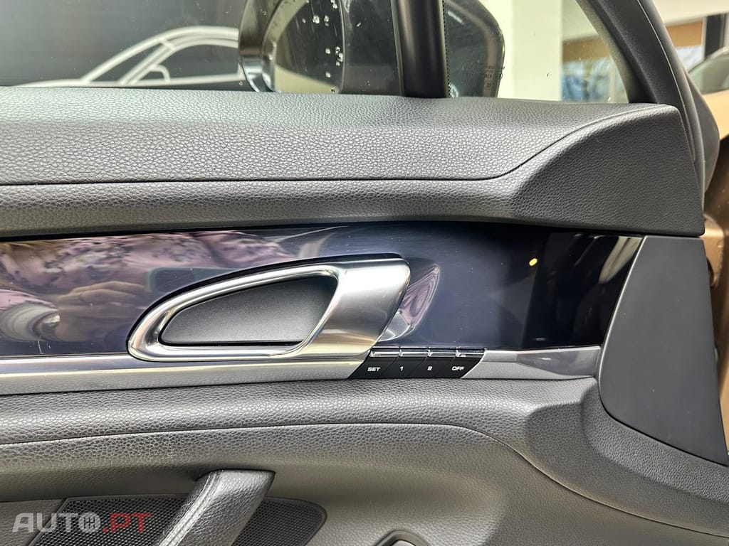 Porsche Panamera Platinum Edition