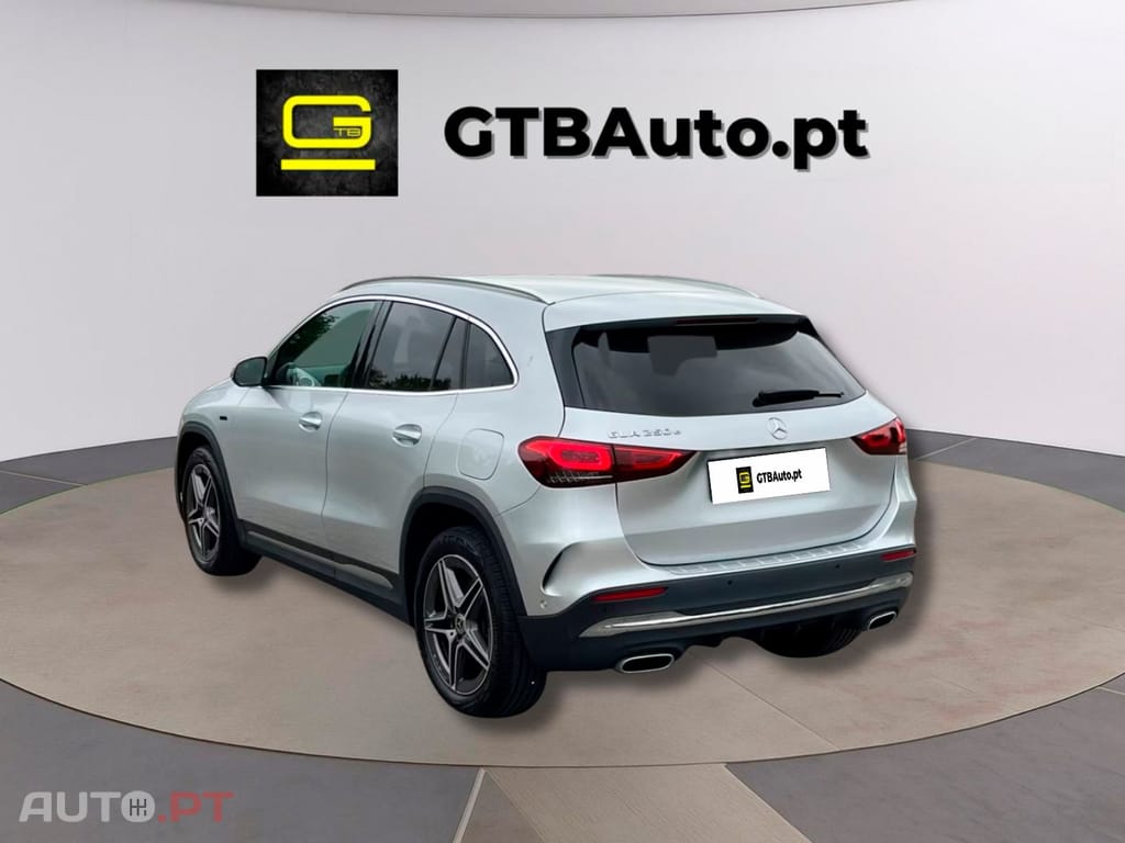 Mercedes-Benz GLA 250 I.V.A DEDUTIVEL e AMG