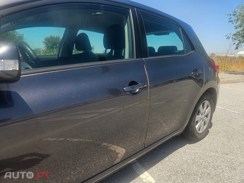 Toyota Auris 1.4 action