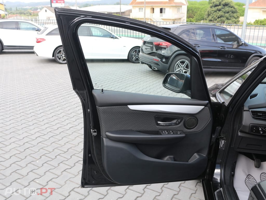 BMW 216 d