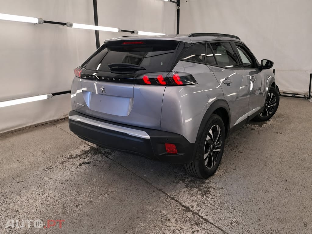 Peugeot E-2008 50 kWh Active