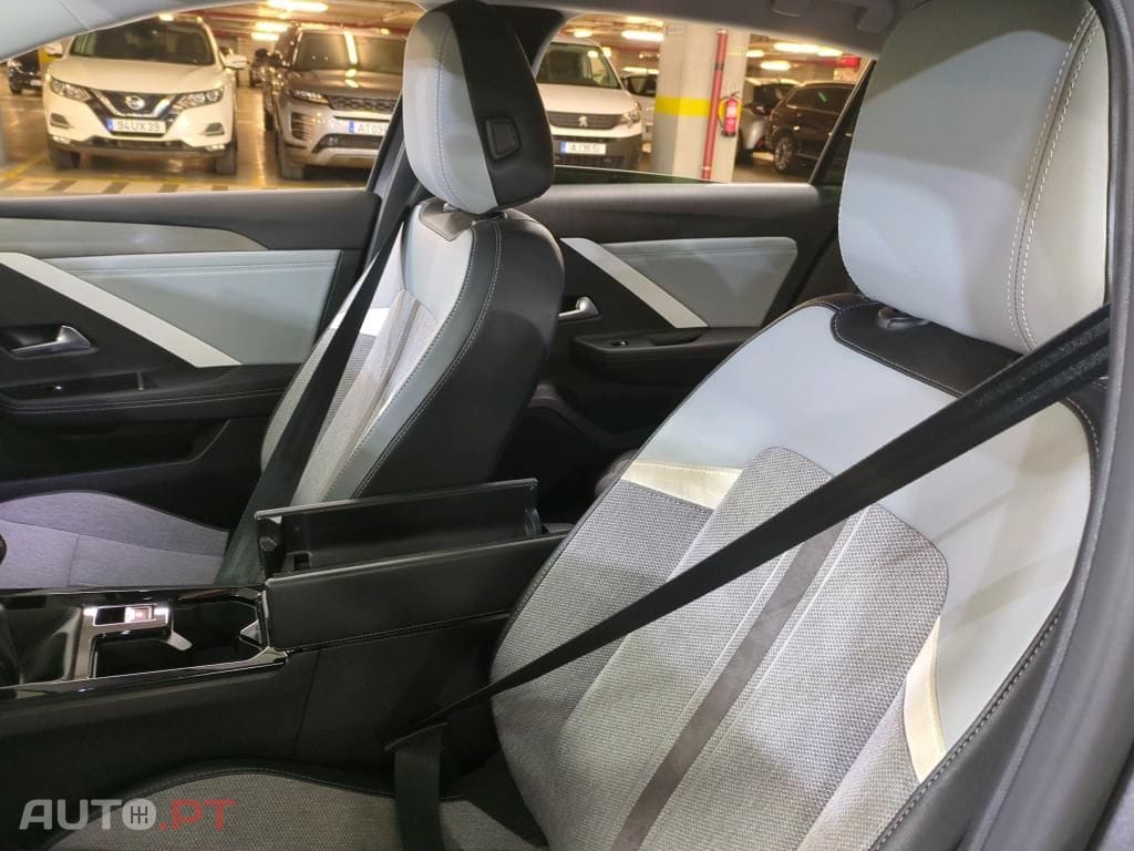 Opel Astra 1.5 D Elegance