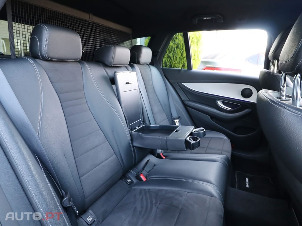 Mercedes-Benz E 300 Bluetec Hybrid Avantgarde