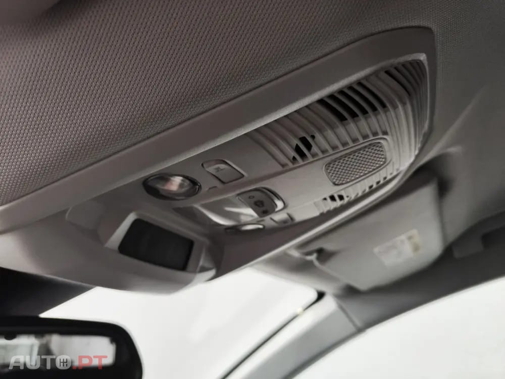 Peugeot 3008 1.5 BlueHDi Active
