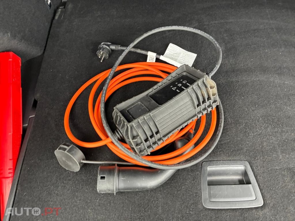 DS DS7 Crossback E-Tense Performance Line EAT8