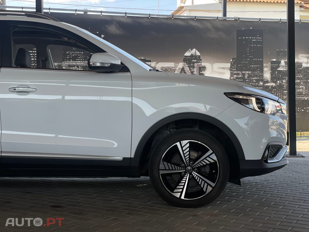 MG ZS EV Luxury