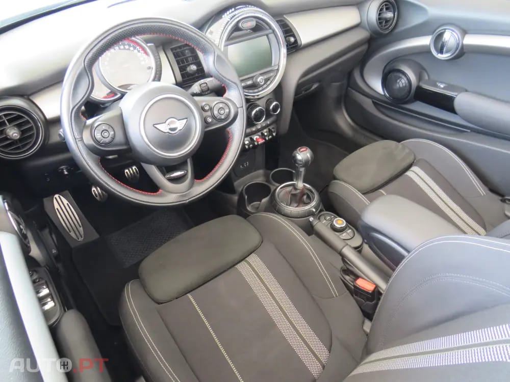 MINI Cabrio John Cooper Works