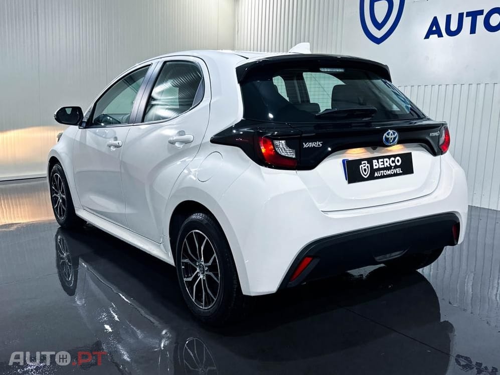 Toyota Yaris Hybrid Dynamic Edition
