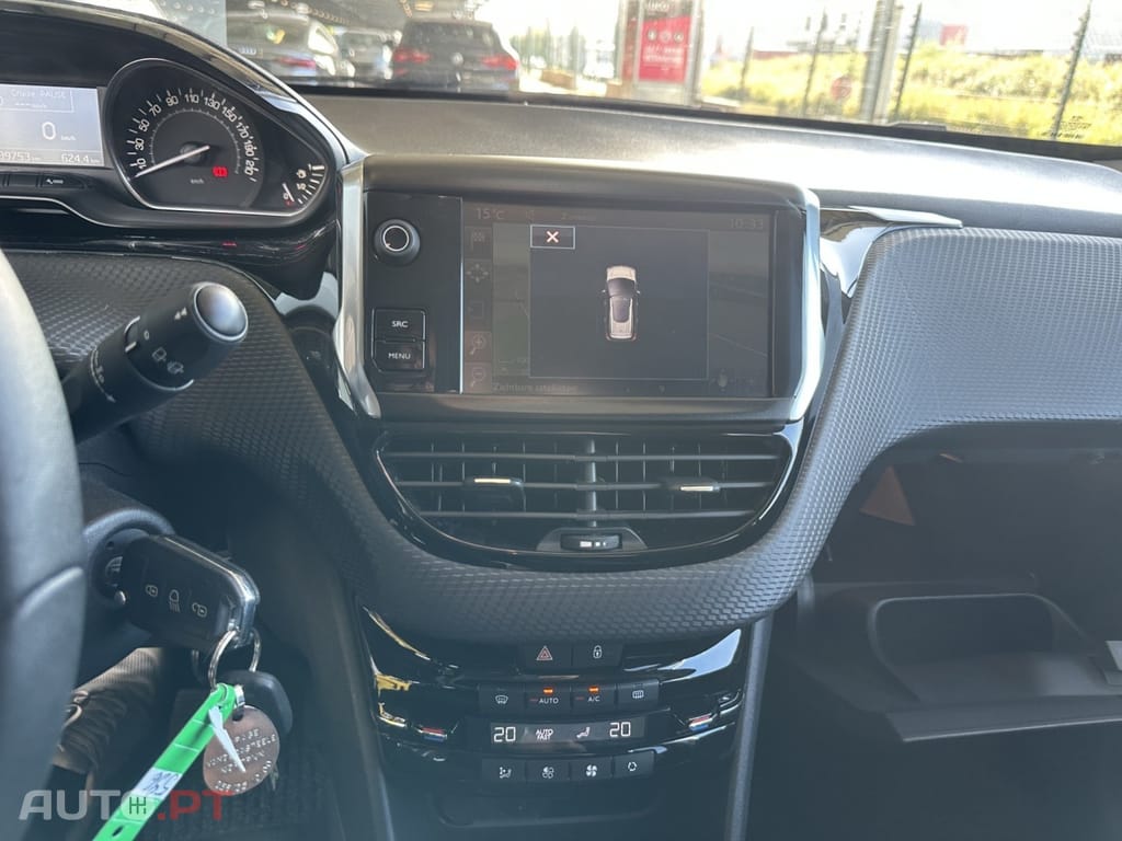 Peugeot 2008 1.2 PureTech Style