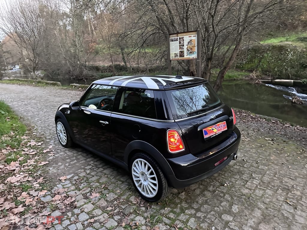 MINI Cooper Cooper D